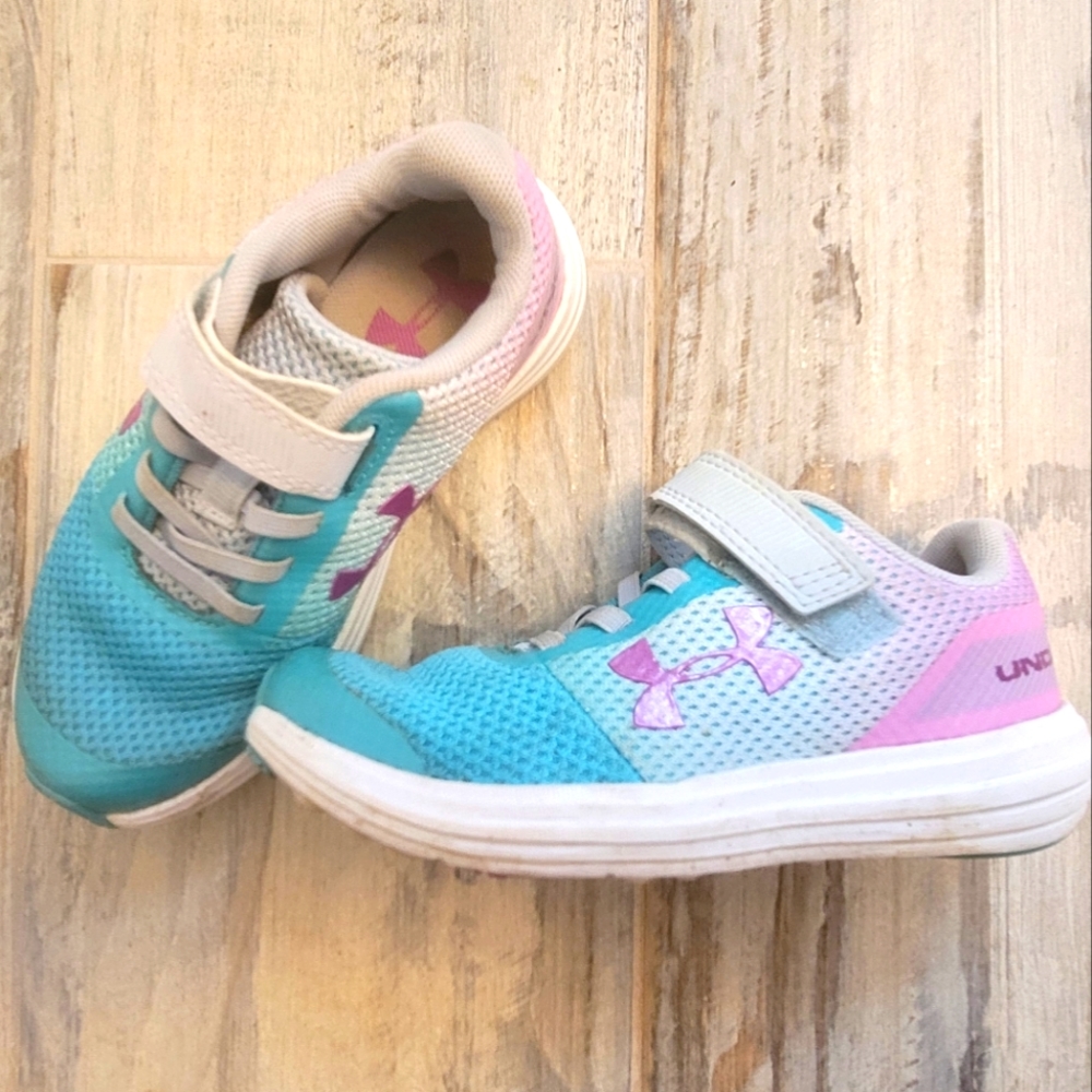 Under Armour size 11 Girls Shoes